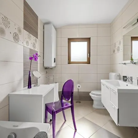 Villa Milva In Radmani - Haus Fuer 6 Personen *