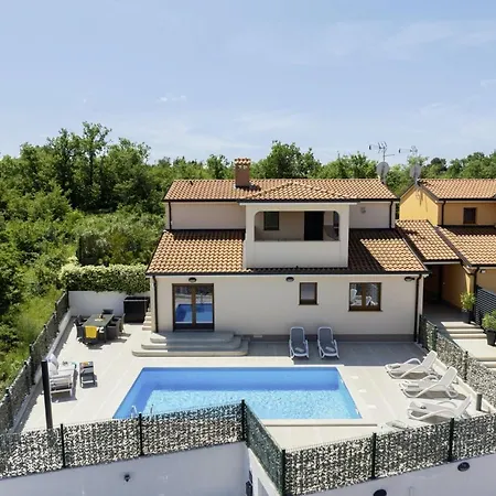 Villa Milva In Radmani - Haus Fuer 6 Personen *