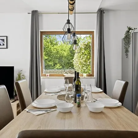 Villa Milva In Radmani - Haus Fuer 6 Personen Porec