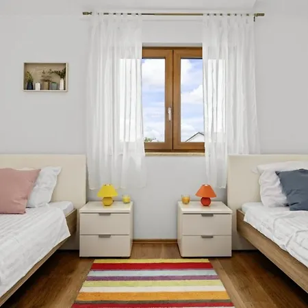 Milva In Radmani - Haus Fuer 6 Personen Villa Porec