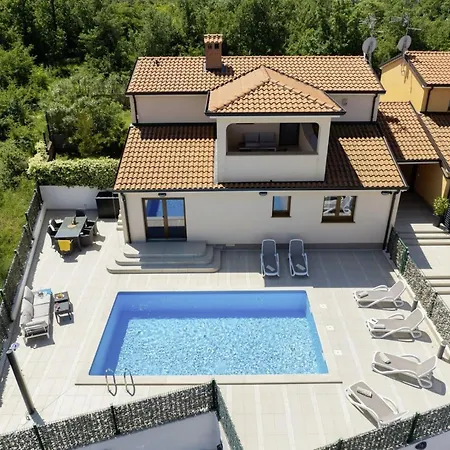 Milva In Radmani - Haus Fuer 6 Personen *